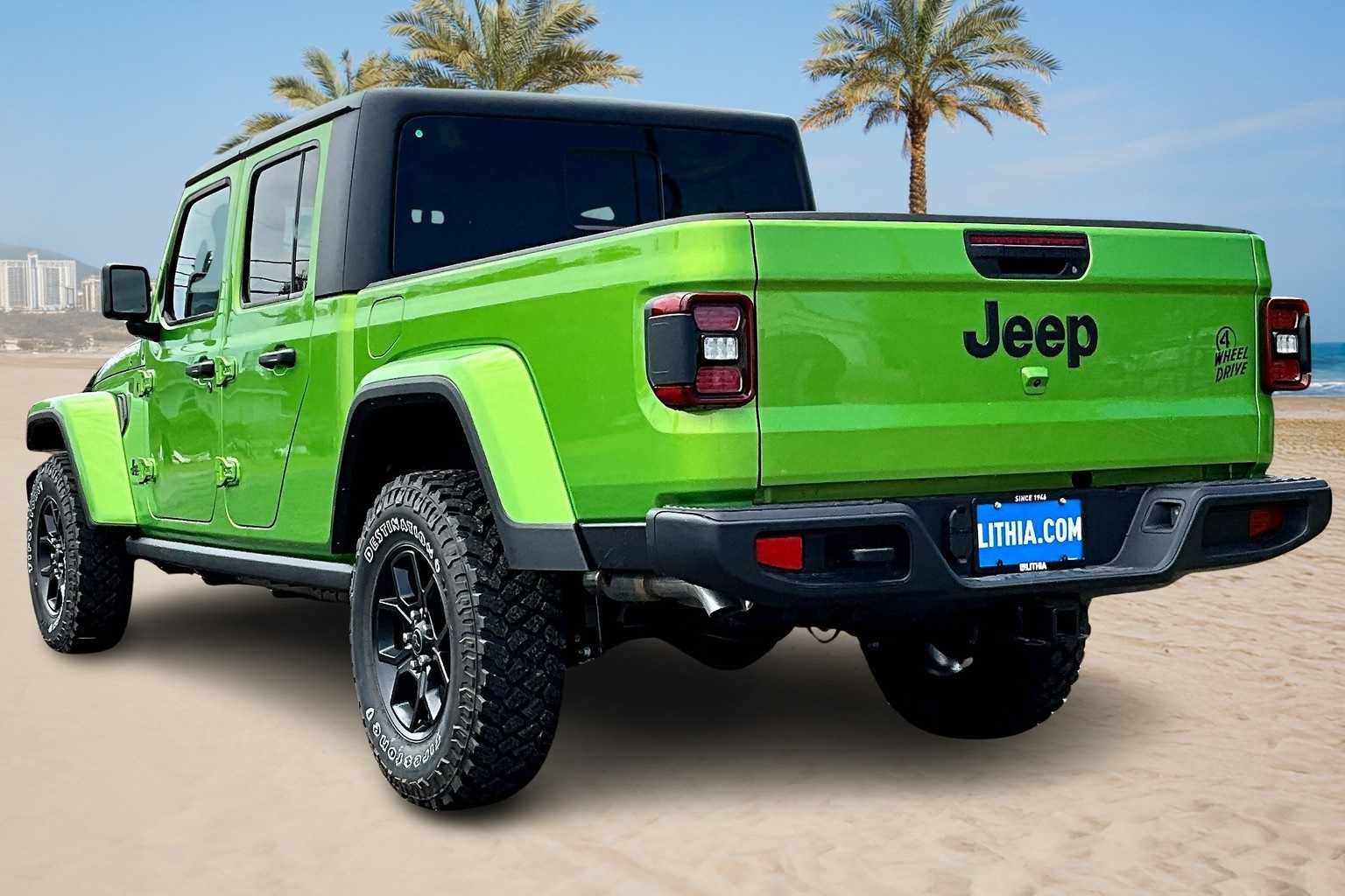Thumbnail: 2025 Jeep Gladiator - 3