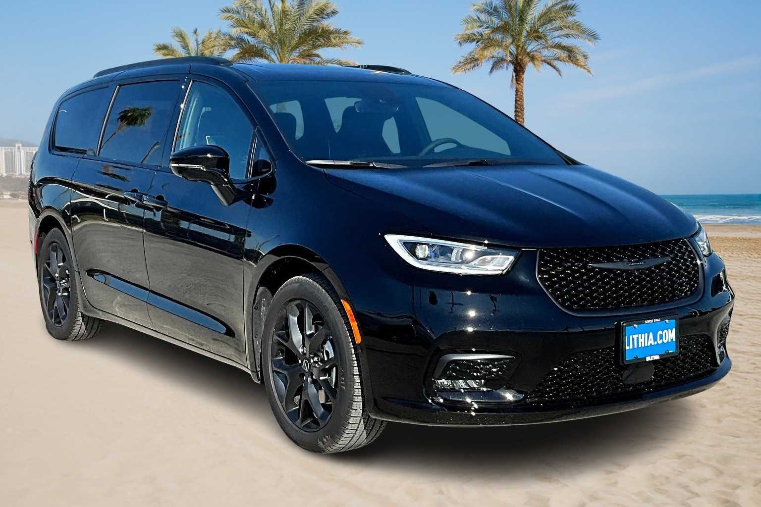 Thumbnail: 2026 Chrysler Pacifica - 21