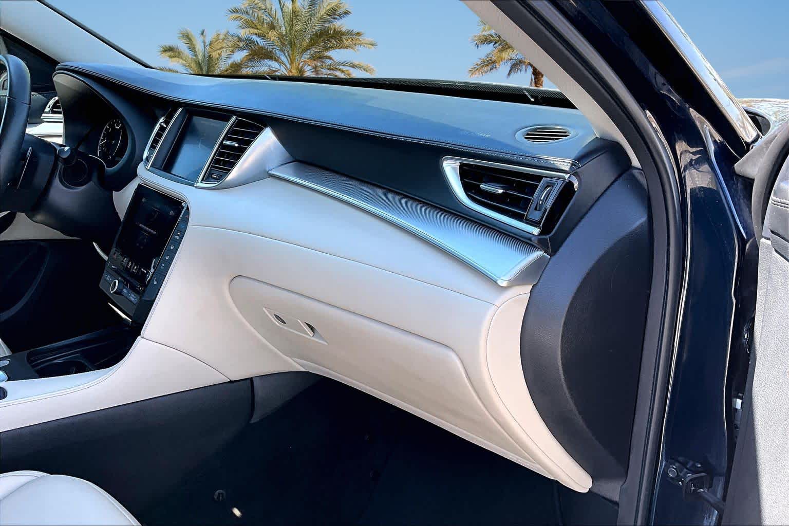 Thumbnail: 2021 INFINITI QX50 - 35