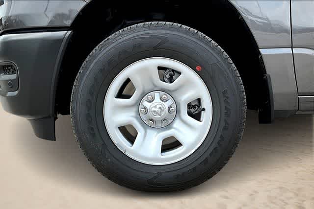 Thumbnail: 2025 RAM 1500 - 8