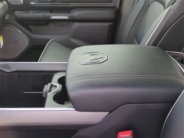 Thumbnail: 2025 RAM 1500 - 28