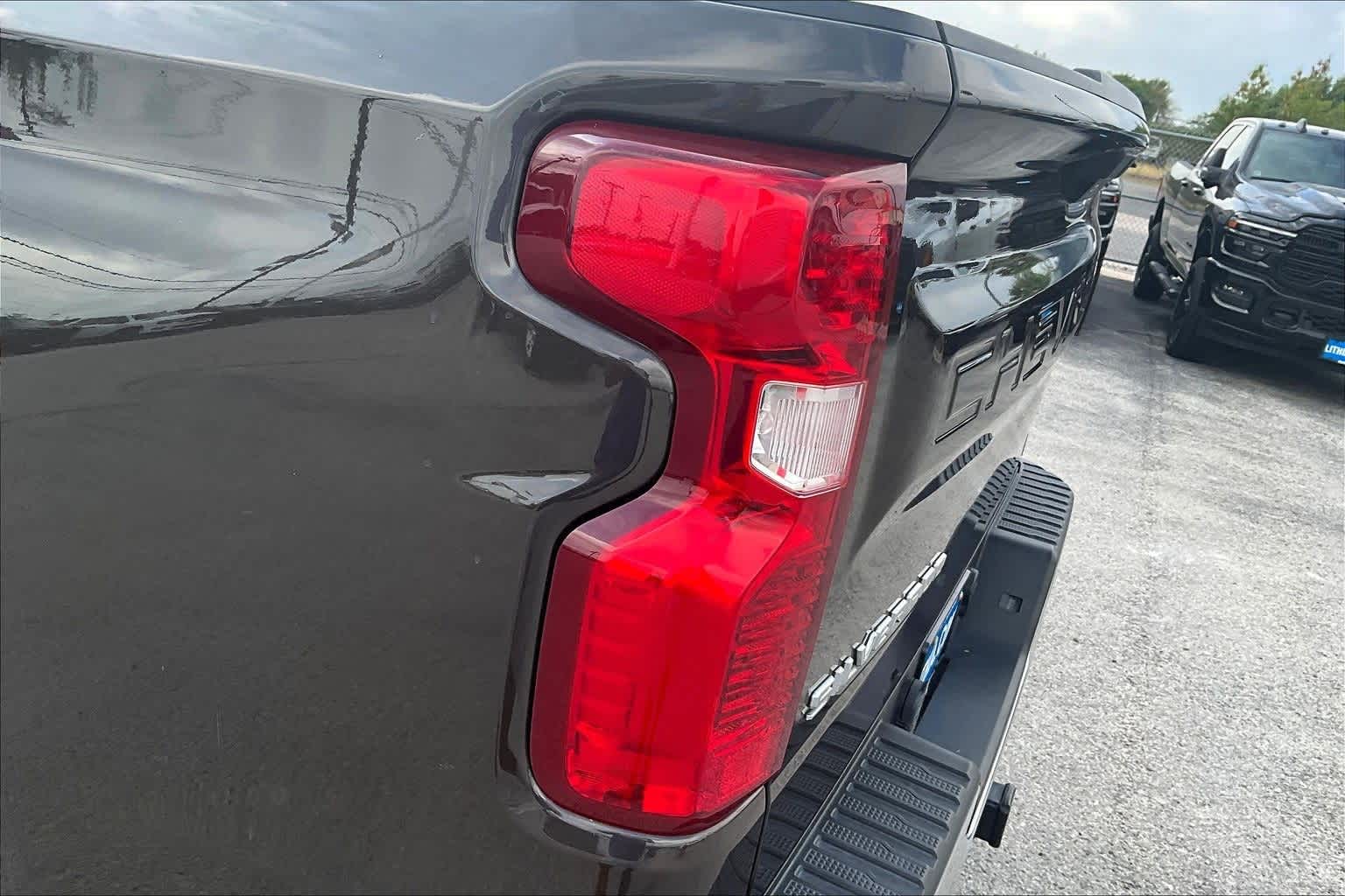 Thumbnail: 2021 Chevrolet Silverado 1500 - 29