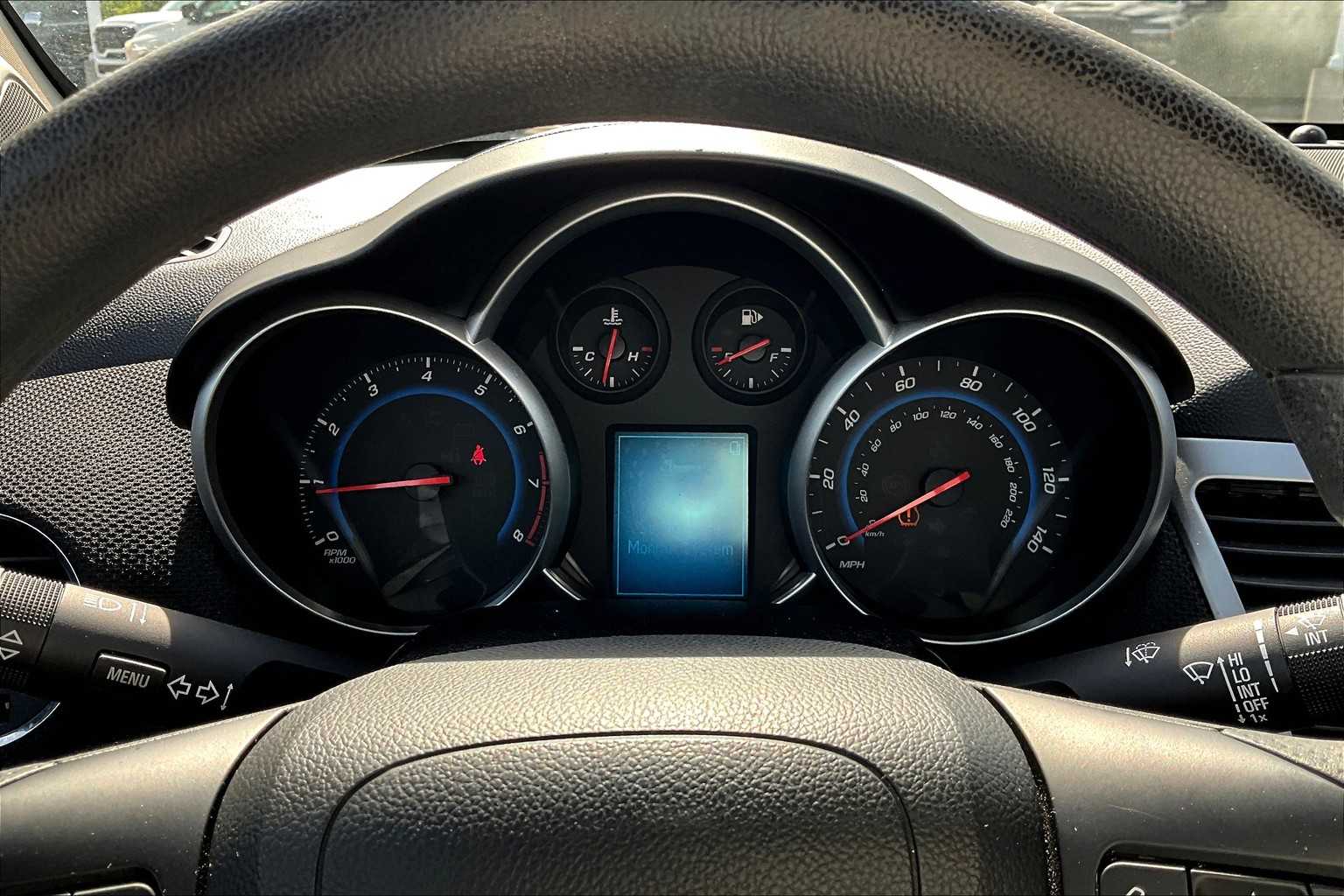 Thumbnail: 2015 Chevrolet Cruze - 18
