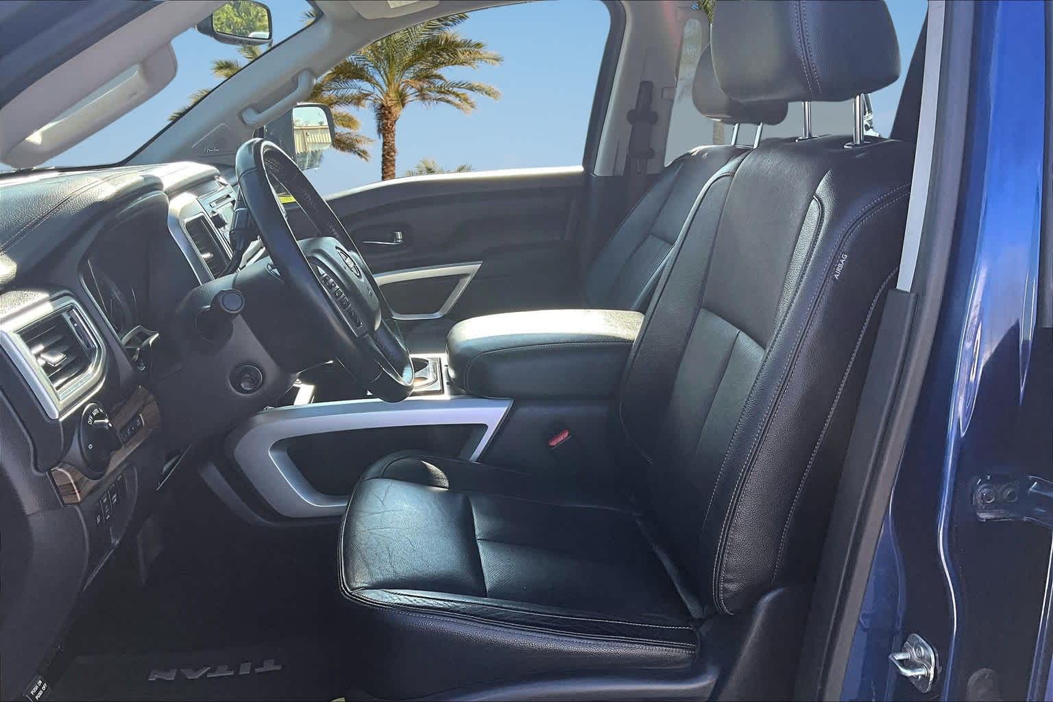 Thumbnail: 2019 Nissan Titan - 10