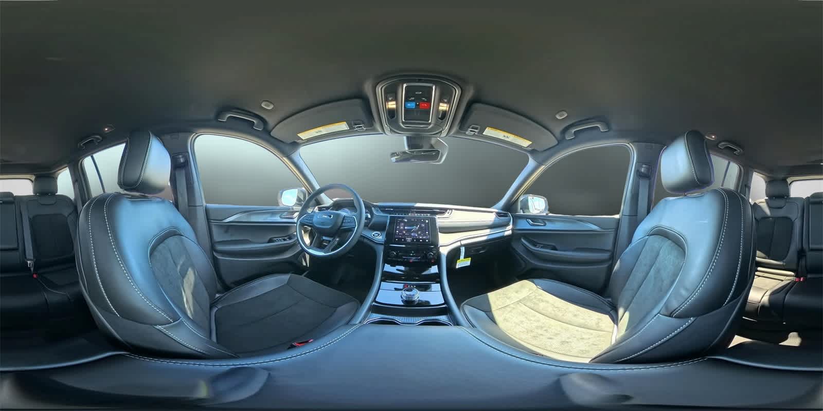 Thumbnail: 2025 Jeep Grand Cherokee - 23