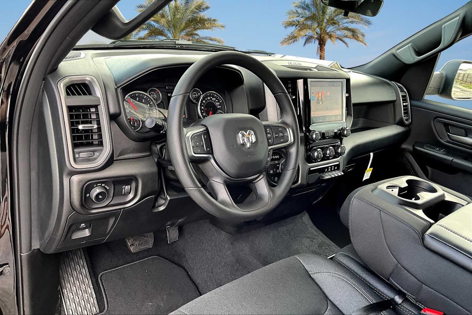 Thumbnail: 2025 RAM 1500 - 2