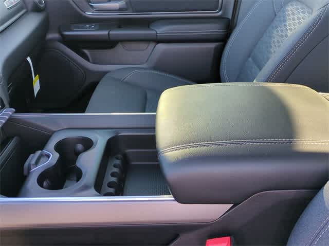 Thumbnail: 2025 RAM 1500 - 28