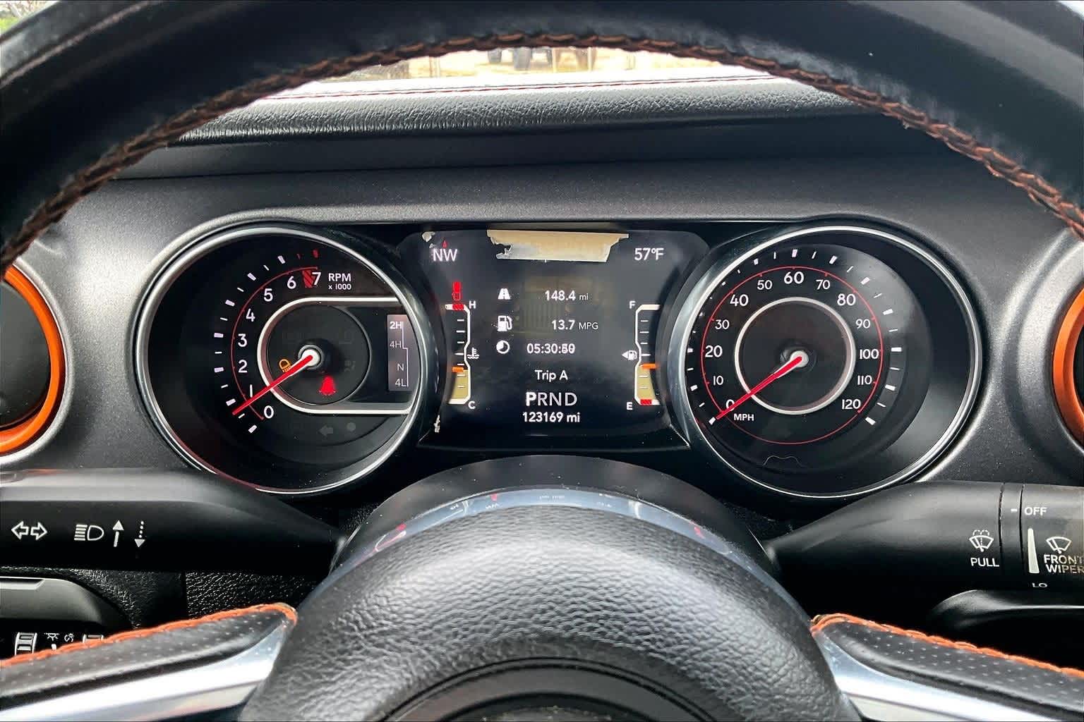 Thumbnail: 2020 Jeep Gladiator - 17