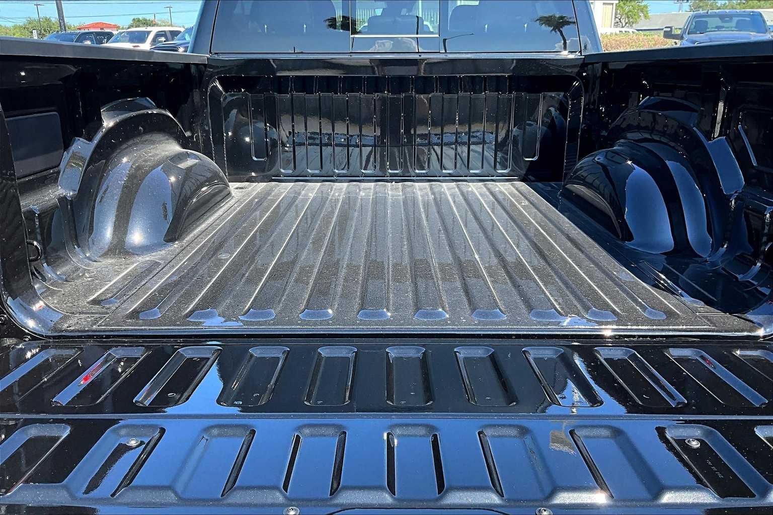 Thumbnail: 2026 RAM 1500 - 19