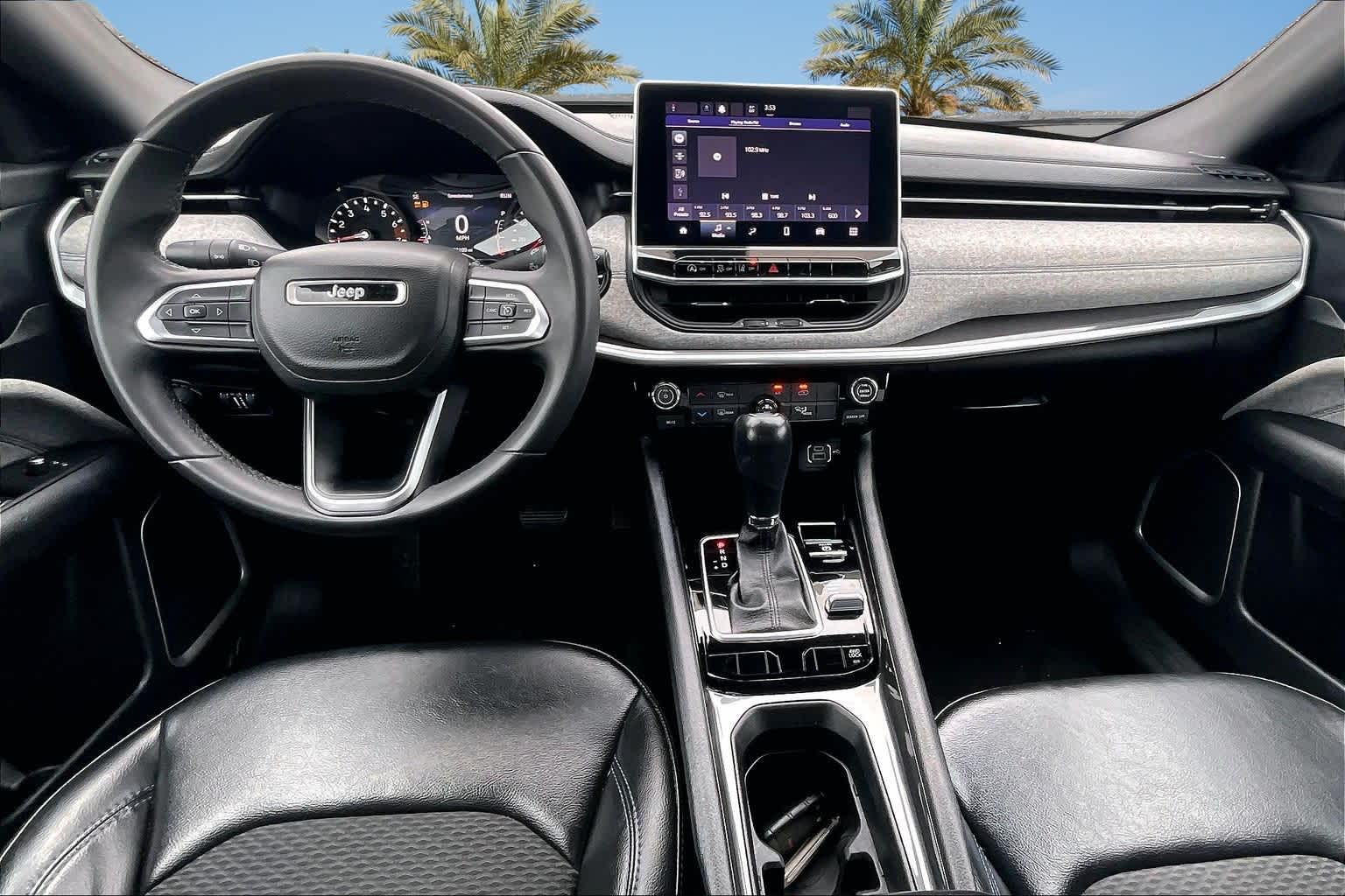 Thumbnail: 2023 Jeep Compass - 9