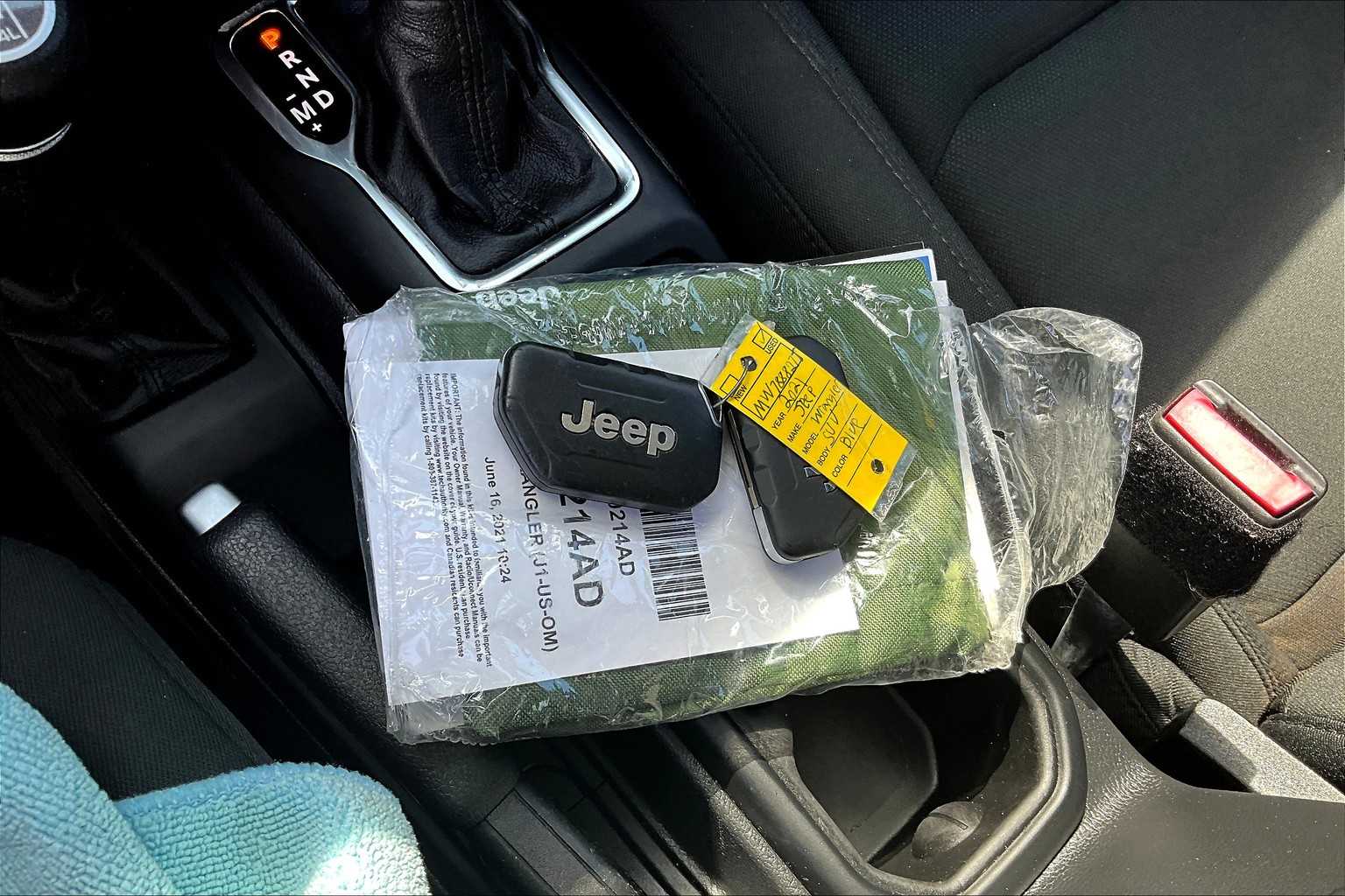 Thumbnail: 2021 Jeep Wrangler - 18