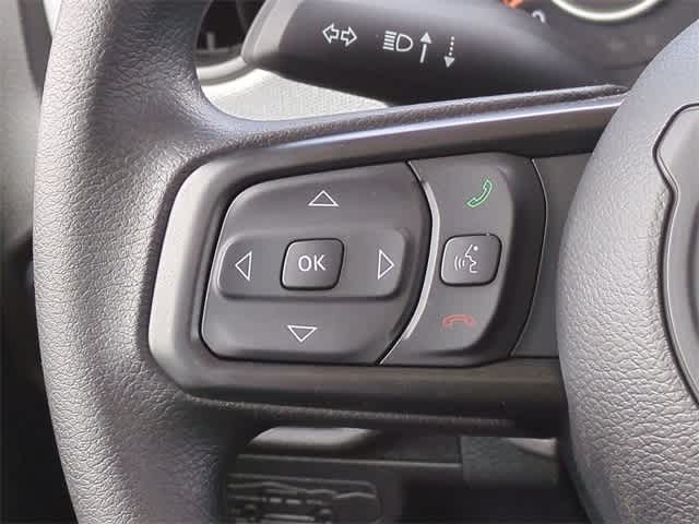 Thumbnail: 2025 Jeep Gladiator - 24