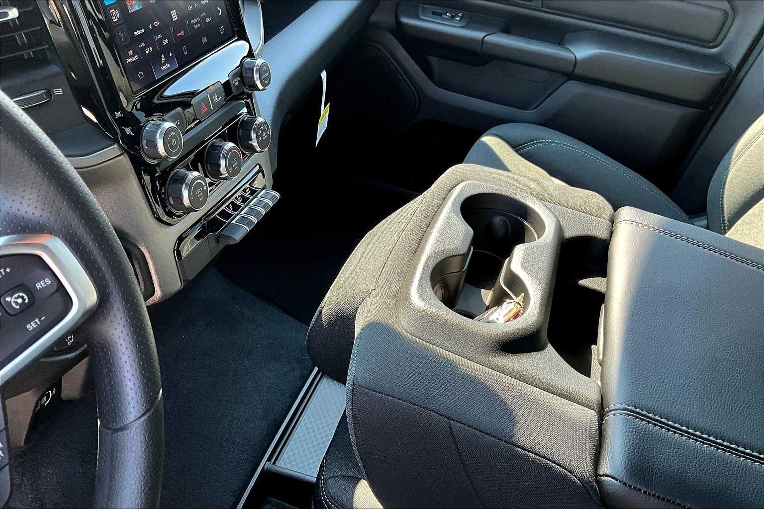 Thumbnail: 2025 RAM 1500 - 16