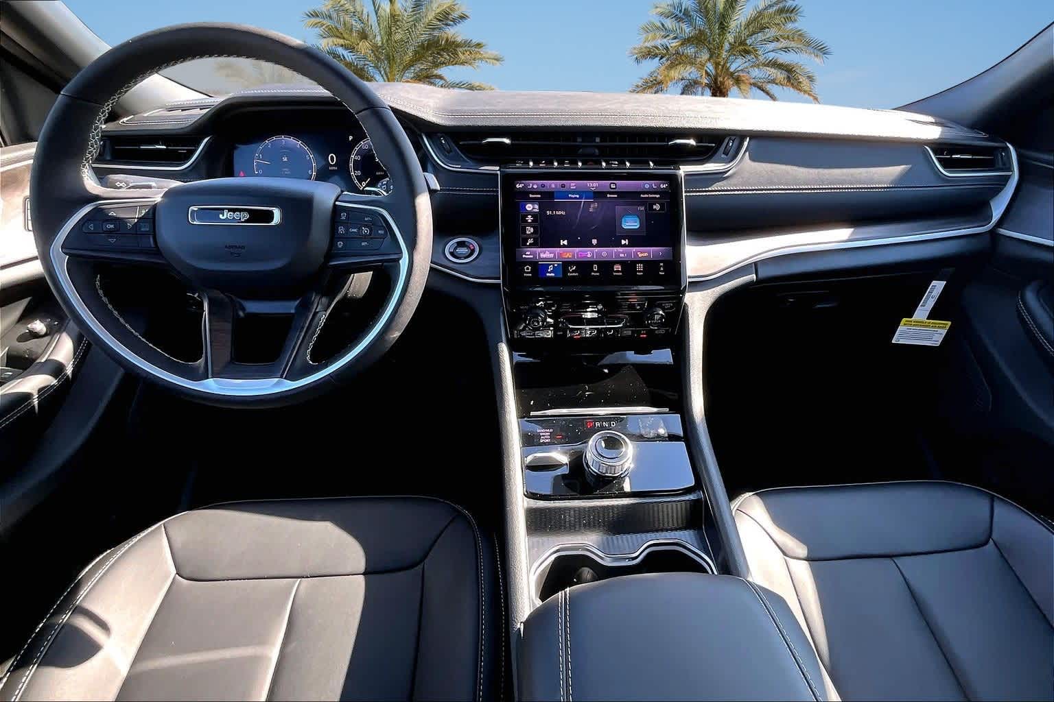 Thumbnail: 2025 Jeep Grand Cherokee - 9