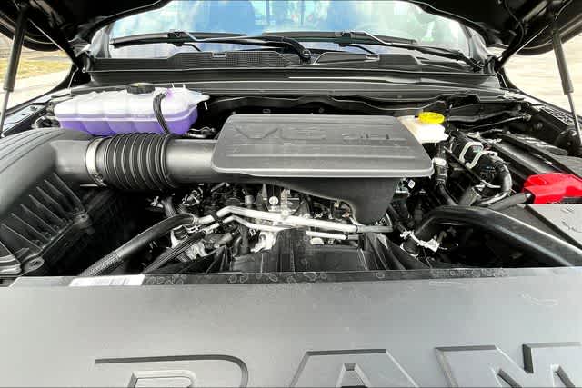 Thumbnail: 2025 RAM 1500 - 9