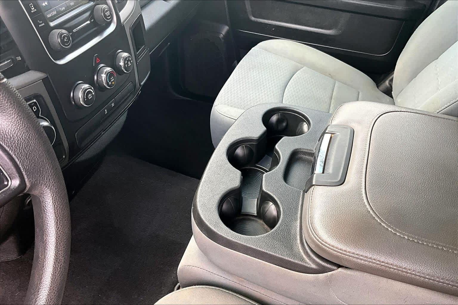 Thumbnail: 2019 RAM 1500 Classic - 16