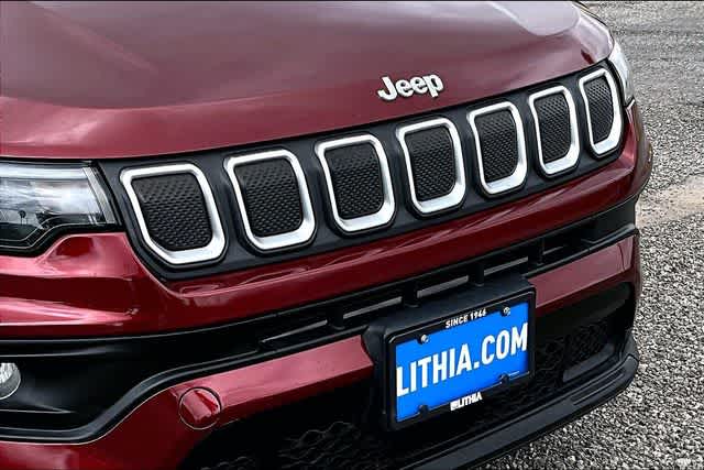 Thumbnail: 2022 Jeep Compass - 32