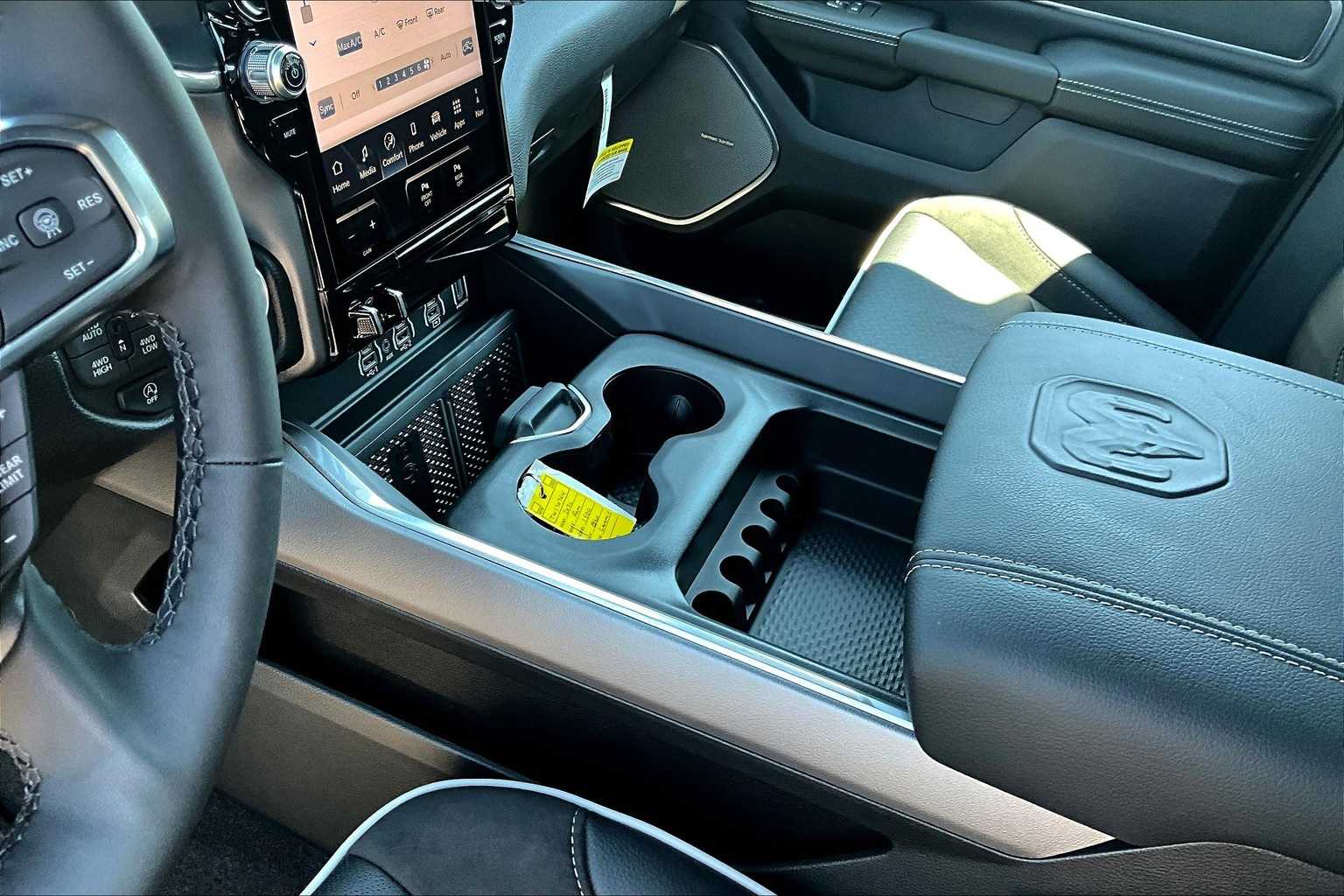 Thumbnail: 2026 RAM 1500 - 17