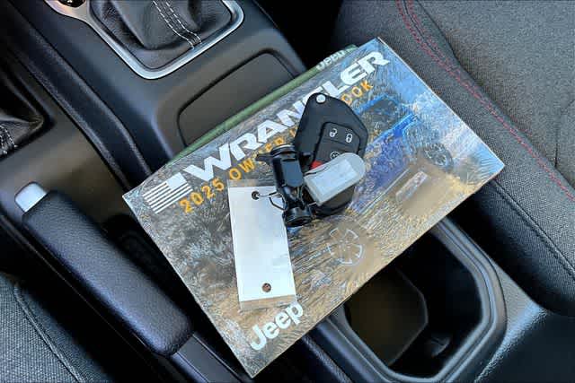 Thumbnail: 2025 Jeep Wrangler - 19
