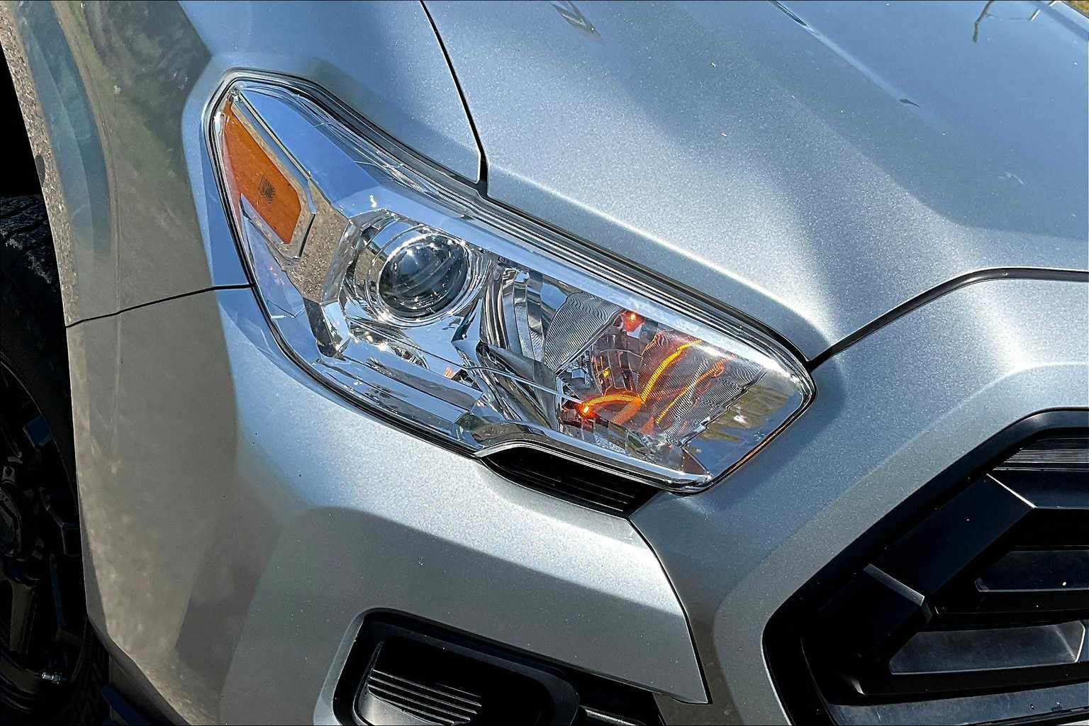 2023 Toyota Tacoma SR 27