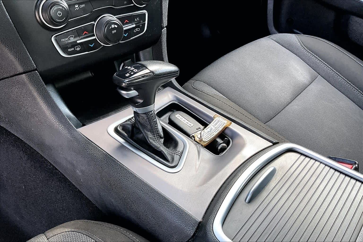 Thumbnail: 2022 Dodge Charger - 16