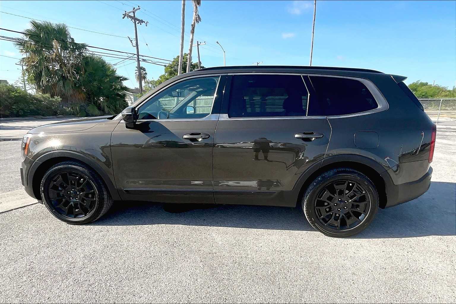 Thumbnail: 2021 Kia Telluride - 3