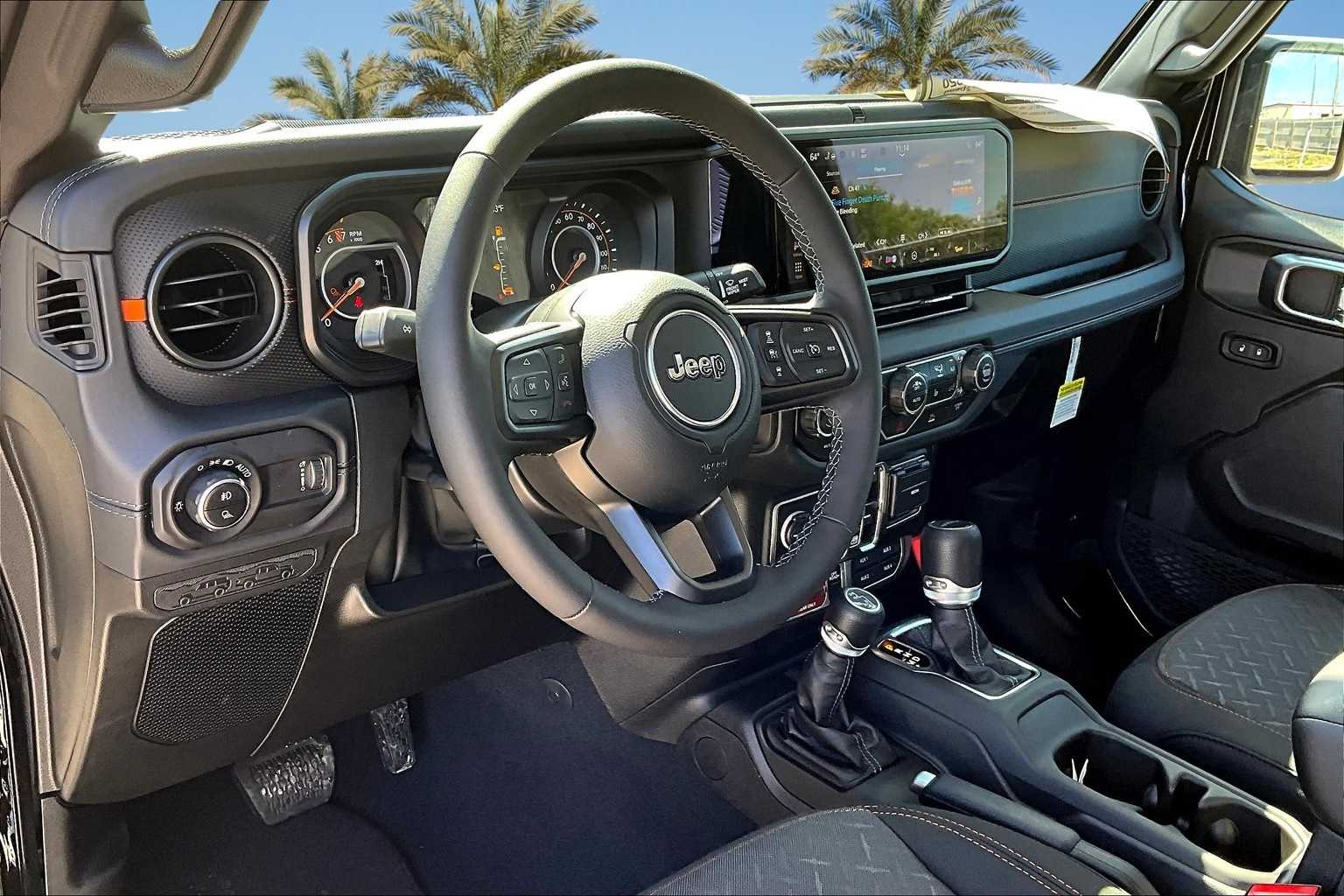 Thumbnail: 2025 Jeep Gladiator - 2