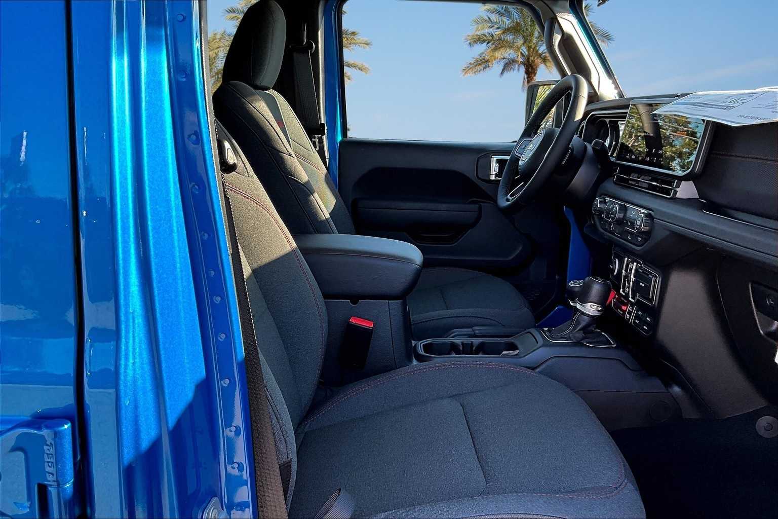 Thumbnail: 2025 Jeep Wrangler - 13