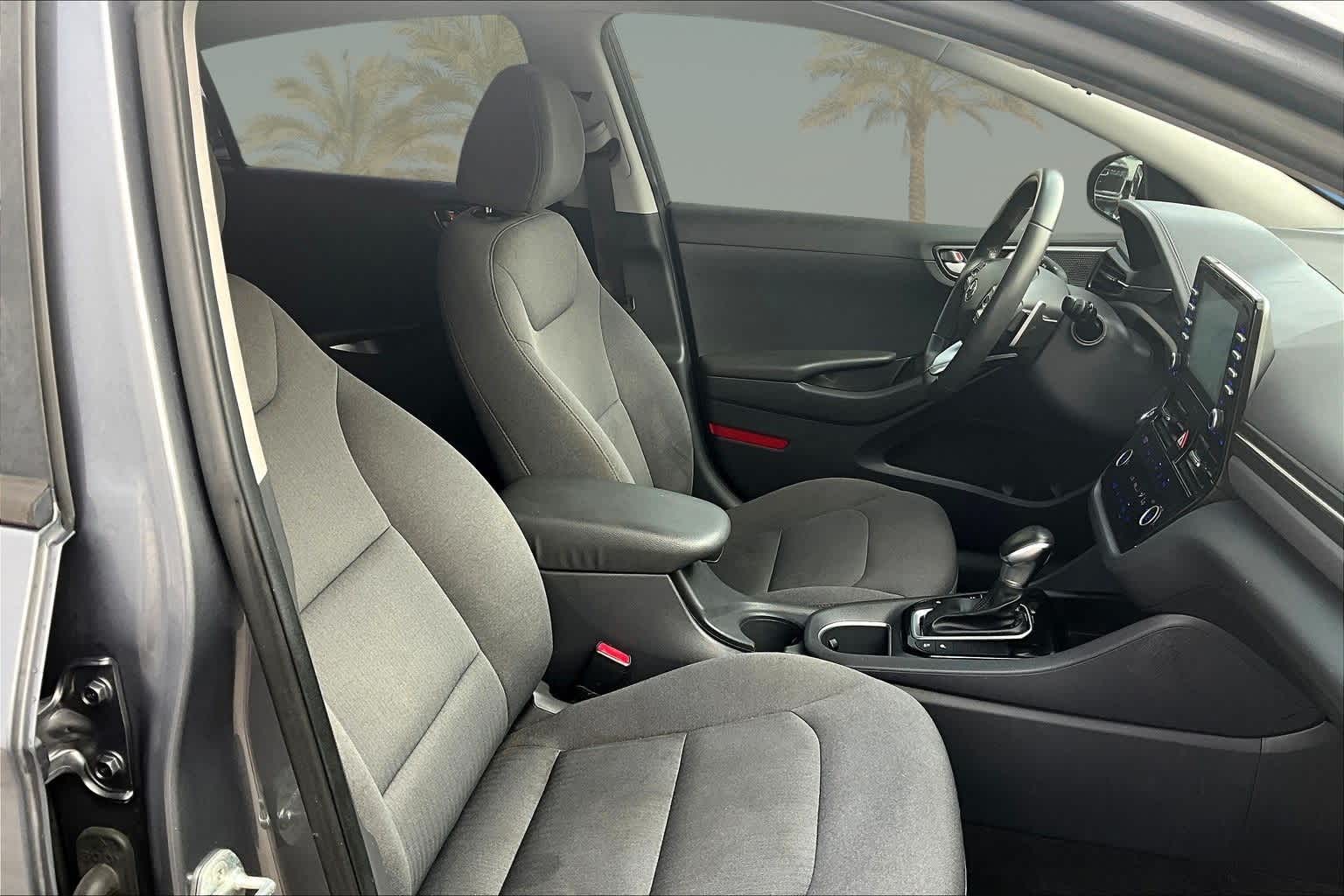 Thumbnail: 2020 Hyundai Ioniq - 12