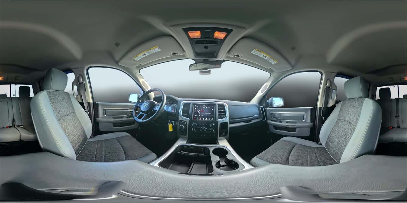 Thumbnail: 2019 RAM 1500 Classic - 32