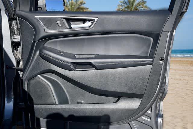 Thumbnail: 2024 Ford Edge - 26