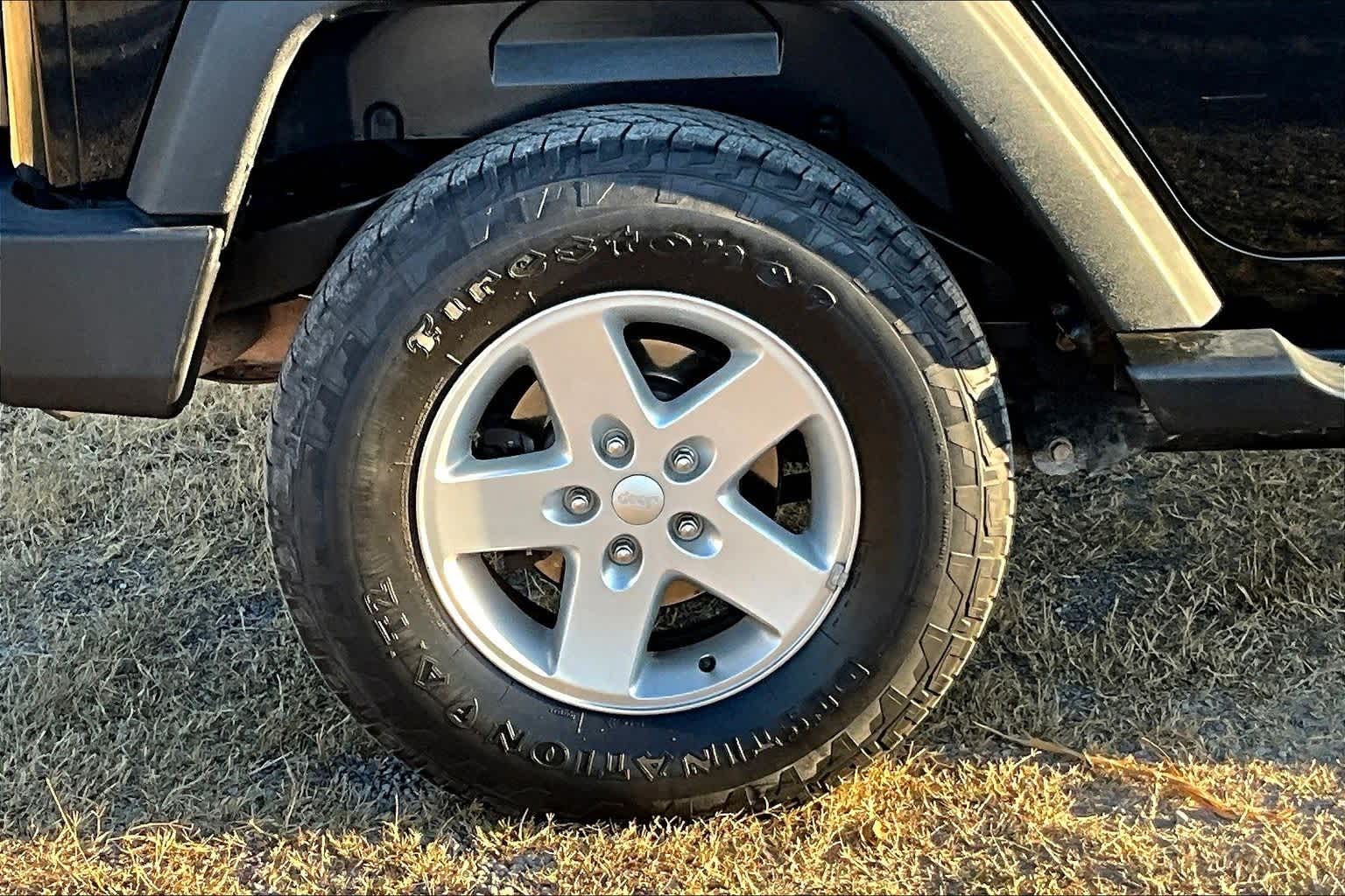 Thumbnail: 2016 Jeep Wrangler - 36