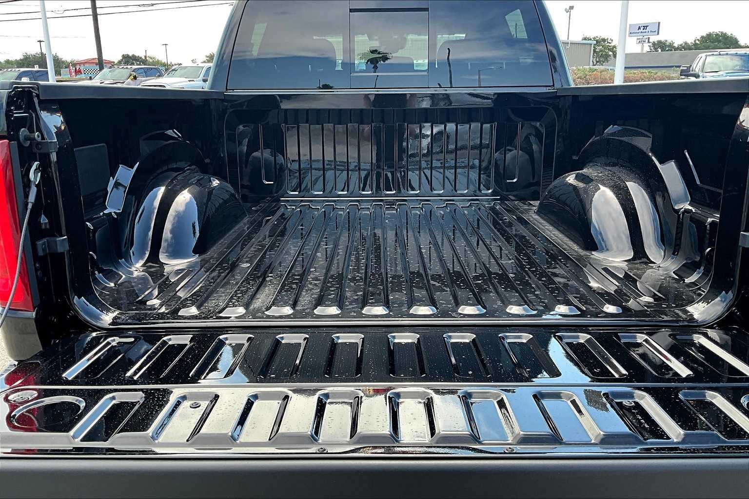 Thumbnail: 2026 RAM 1500 - 19