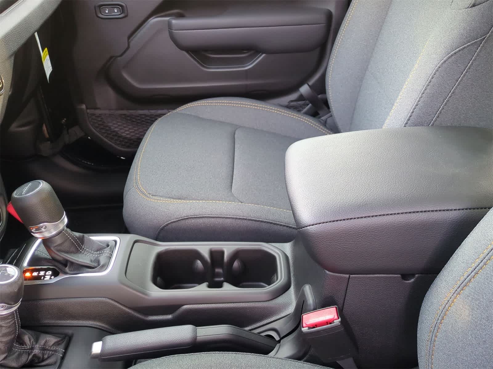 Thumbnail: 2025 Jeep Gladiator - 28