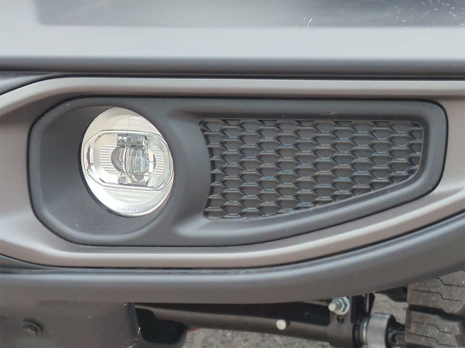 Thumbnail: 2025 Jeep Gladiator - 11