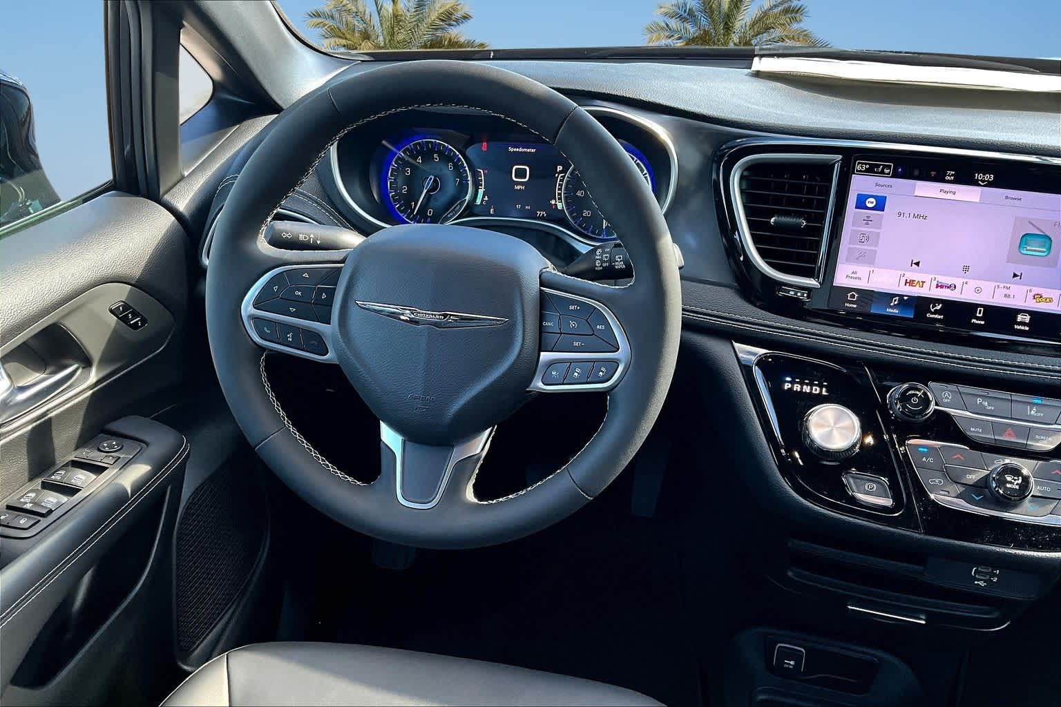 Thumbnail: 2026 Chrysler Pacifica - 15