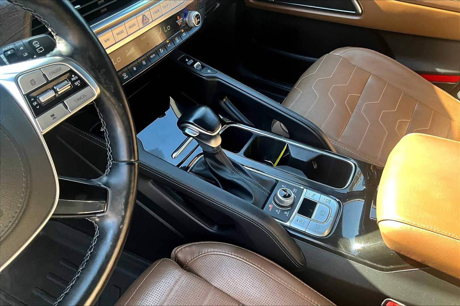 Thumbnail: 2021 Kia Telluride - 17