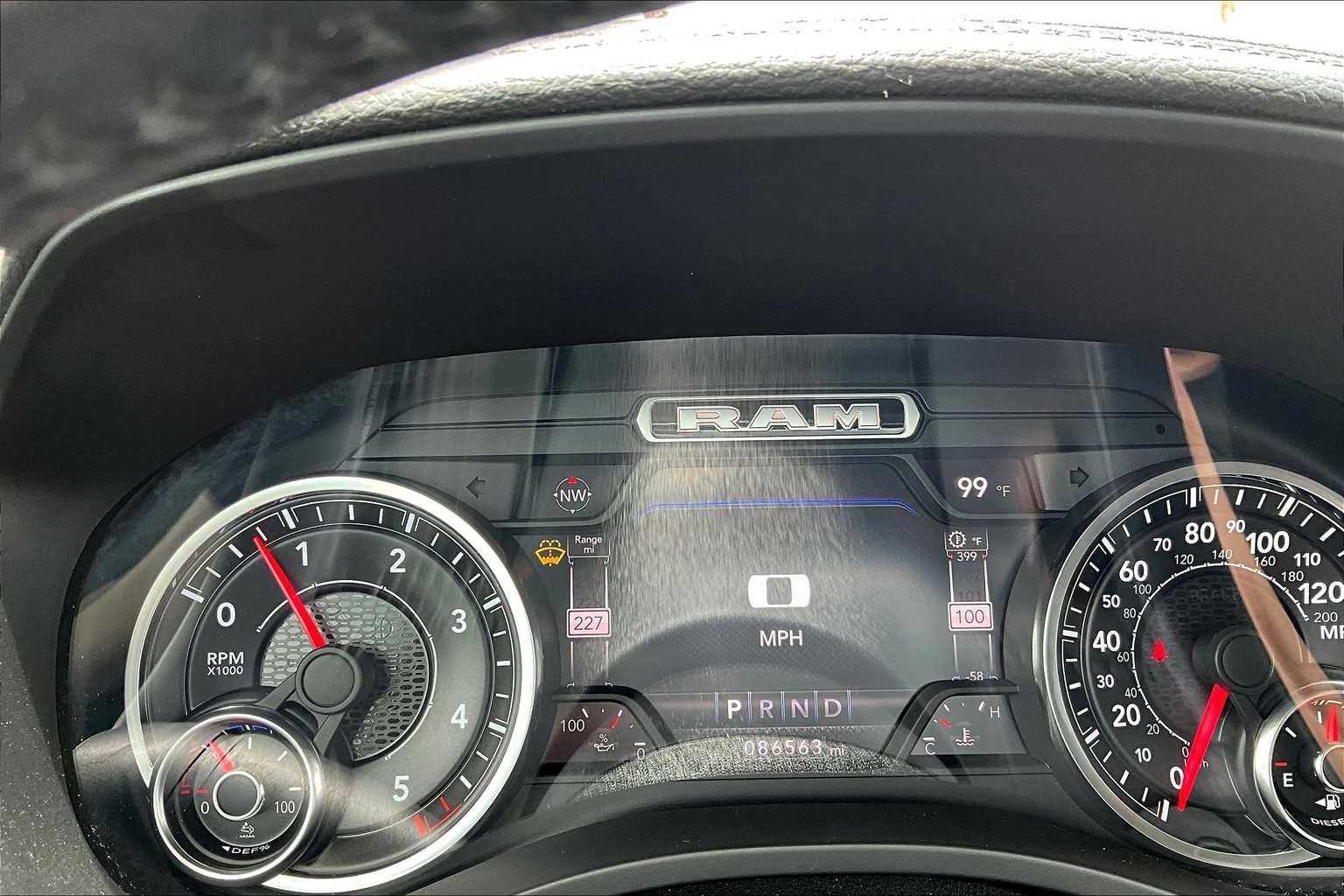 2021 RAM 1500 Laramie 18