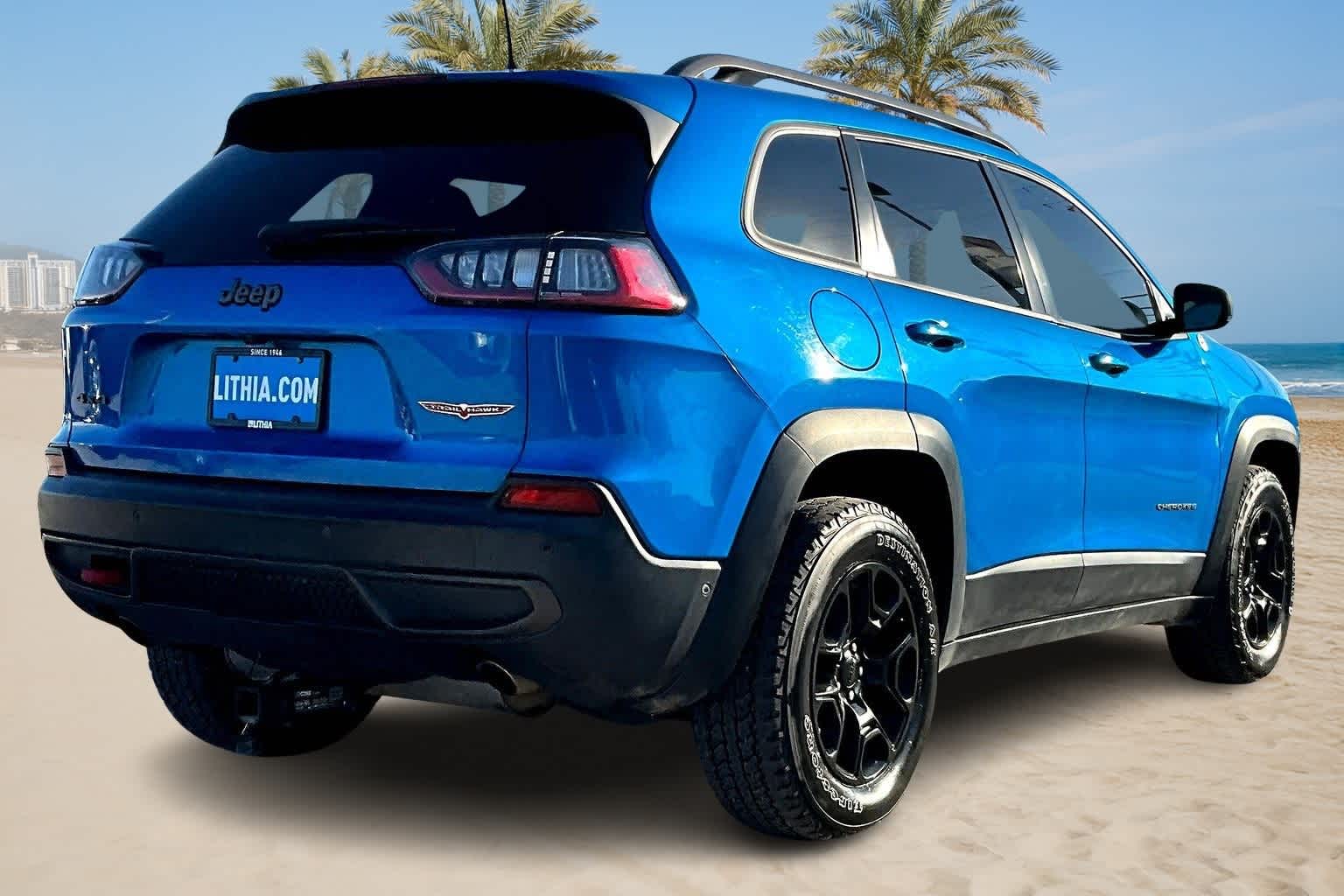 Thumbnail: 2019 Jeep Cherokee - 21