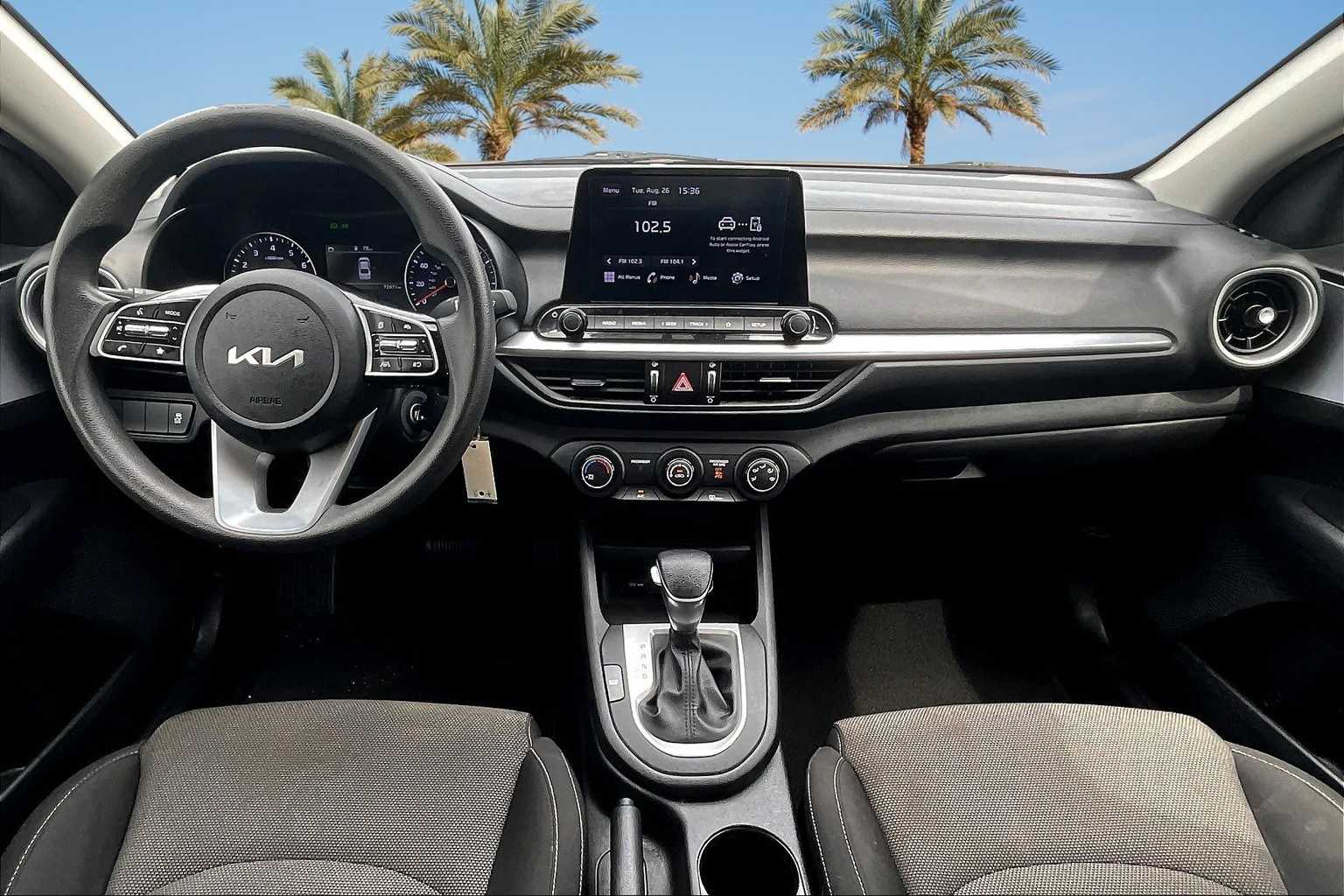 Thumbnail: 2022 Kia Forte - 10