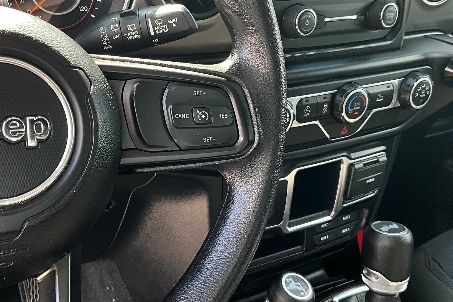 Thumbnail: 2021 Jeep Wrangler - 24
