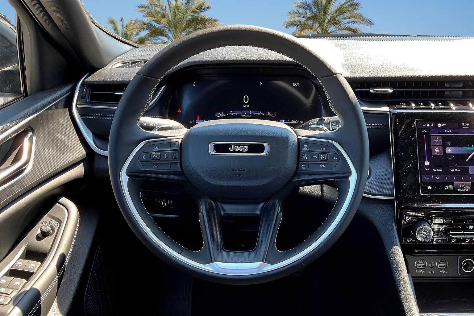 Thumbnail: 2025 Jeep Grand Cherokee - 14