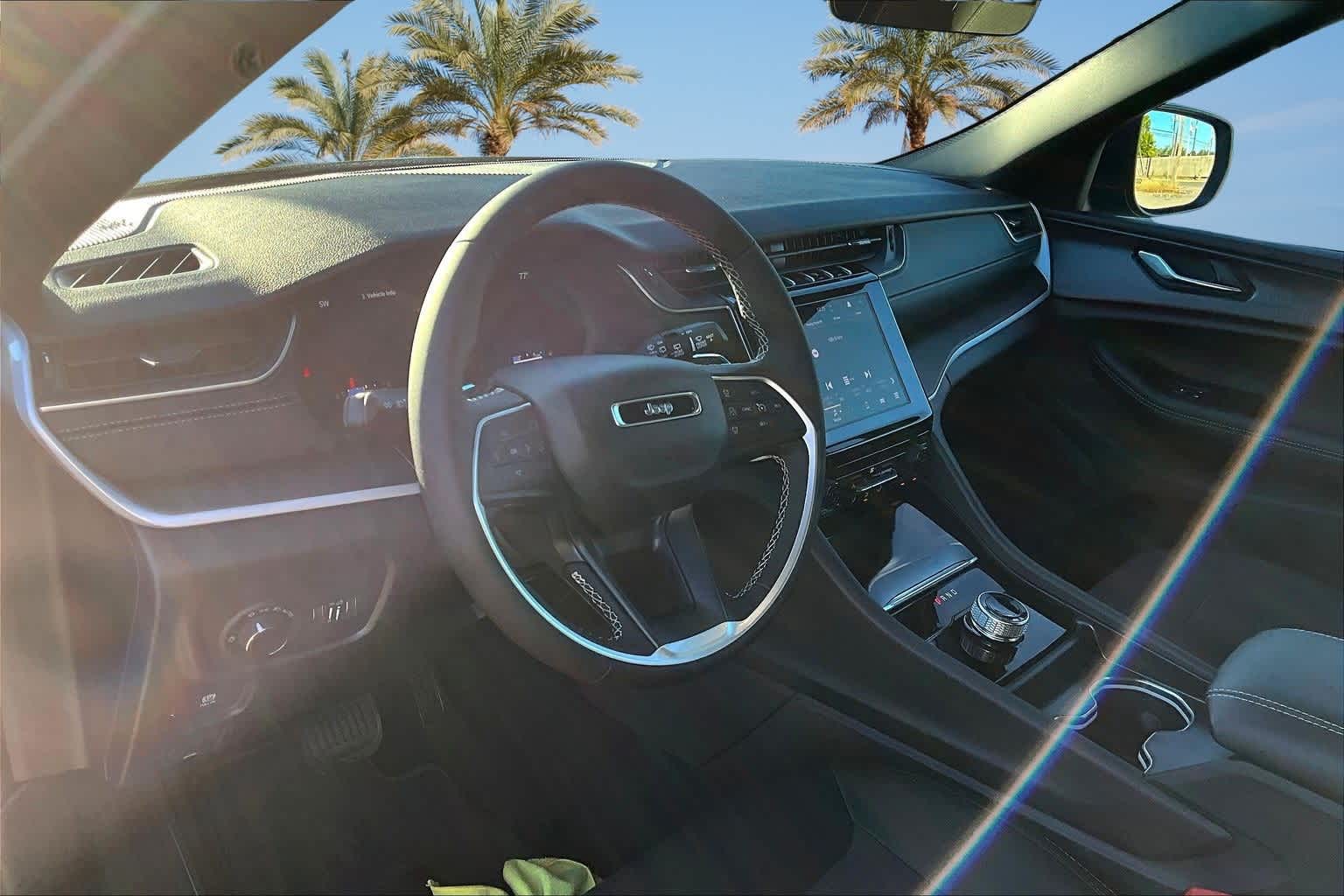 Thumbnail: 2025 Jeep Grand Cherokee - 2