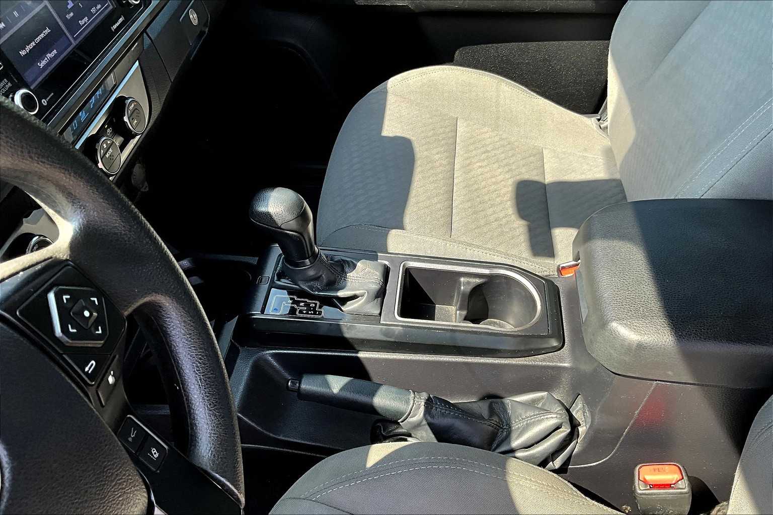 2023 Toyota Tacoma SR 14