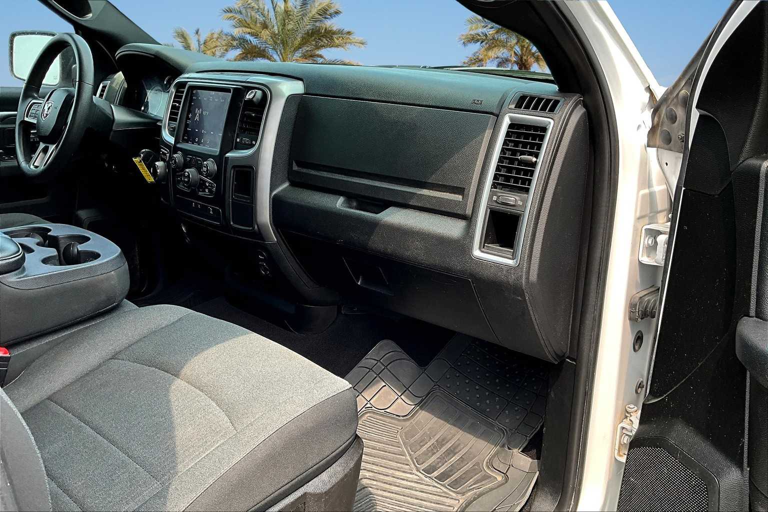 Thumbnail: 2021 RAM 1500 Classic - 19