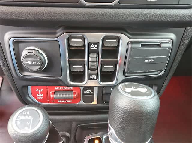 Thumbnail: 2024 Jeep Wrangler - 30