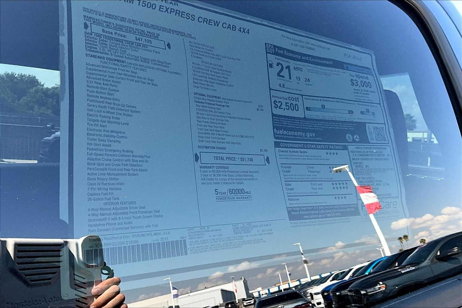 Thumbnail: 2025 RAM 1500 - 21