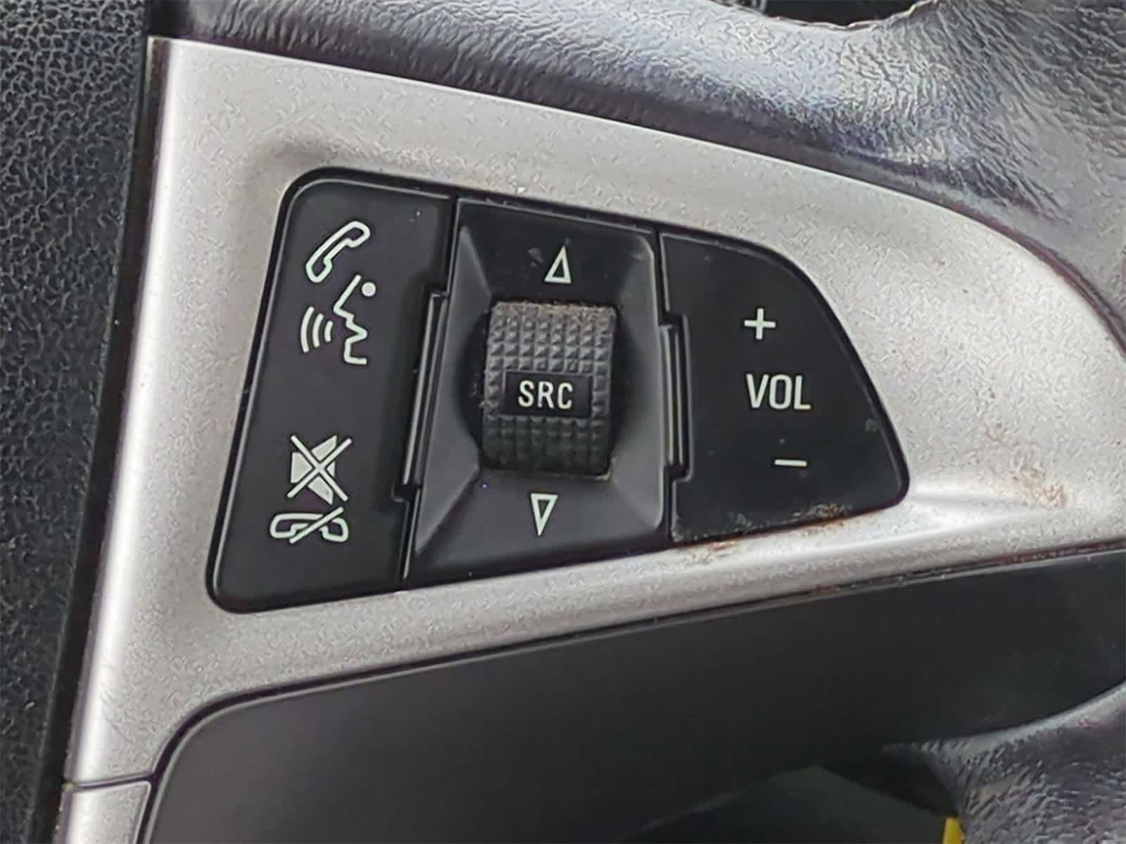 Thumbnail: 2014 Chevrolet Equinox - 23