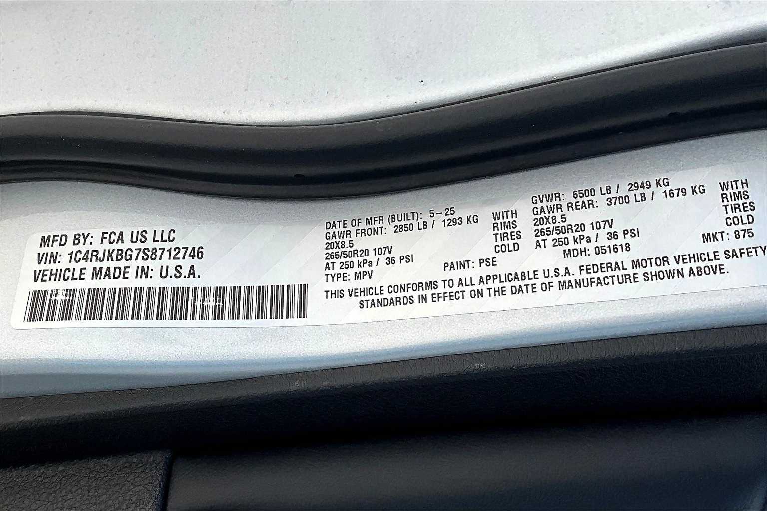 Thumbnail: 2025 Jeep Grand Cherokee - 21