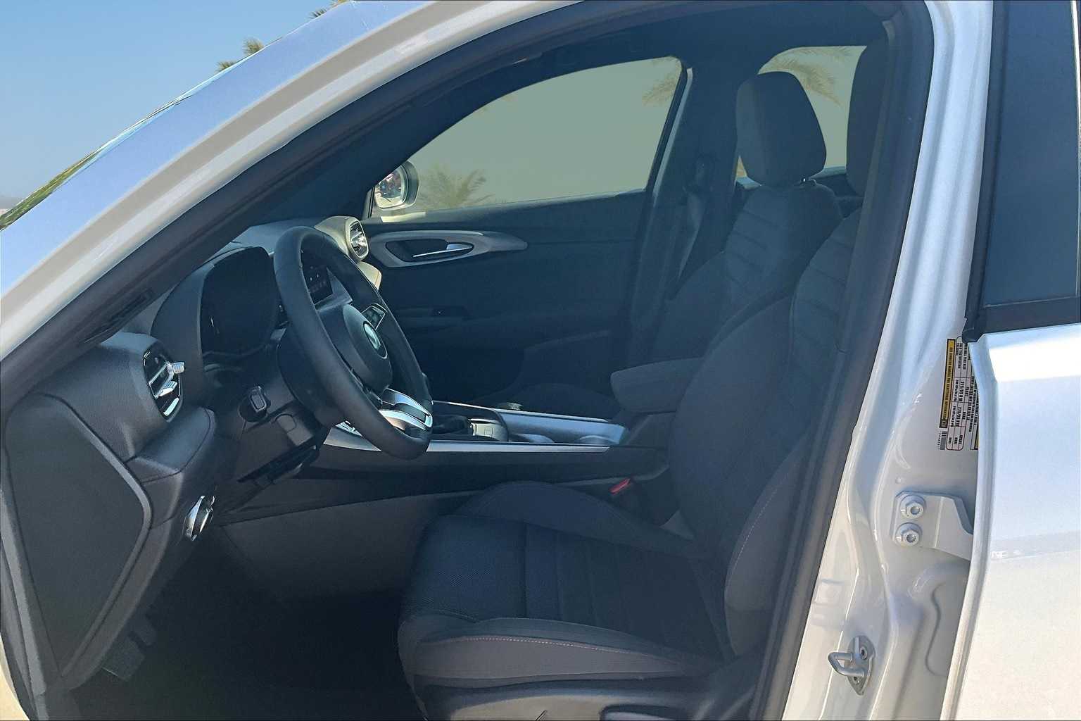 Thumbnail: 2025 Dodge Hornet - 11